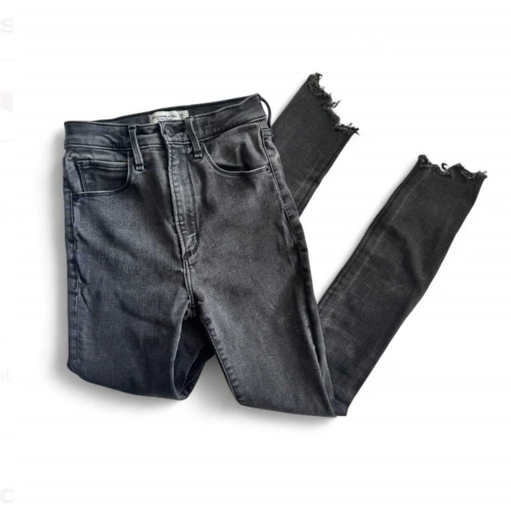 Abercrombie & Fitch Charcoal Distressed Ankle Jeans
